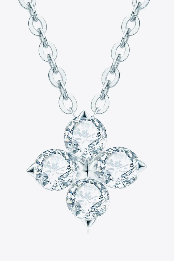 LOVCIA Moissanite Four Leaf Clover Pendant Necklace