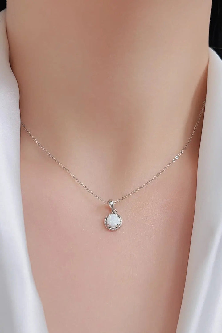 LOVCIA Opal Round Pendant Chain Necklace