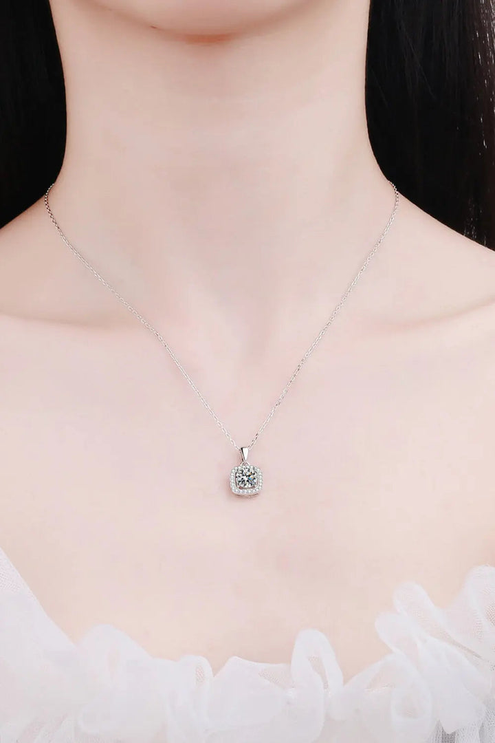 LOVCIA Moissanite Square Pendant Chain Necklace