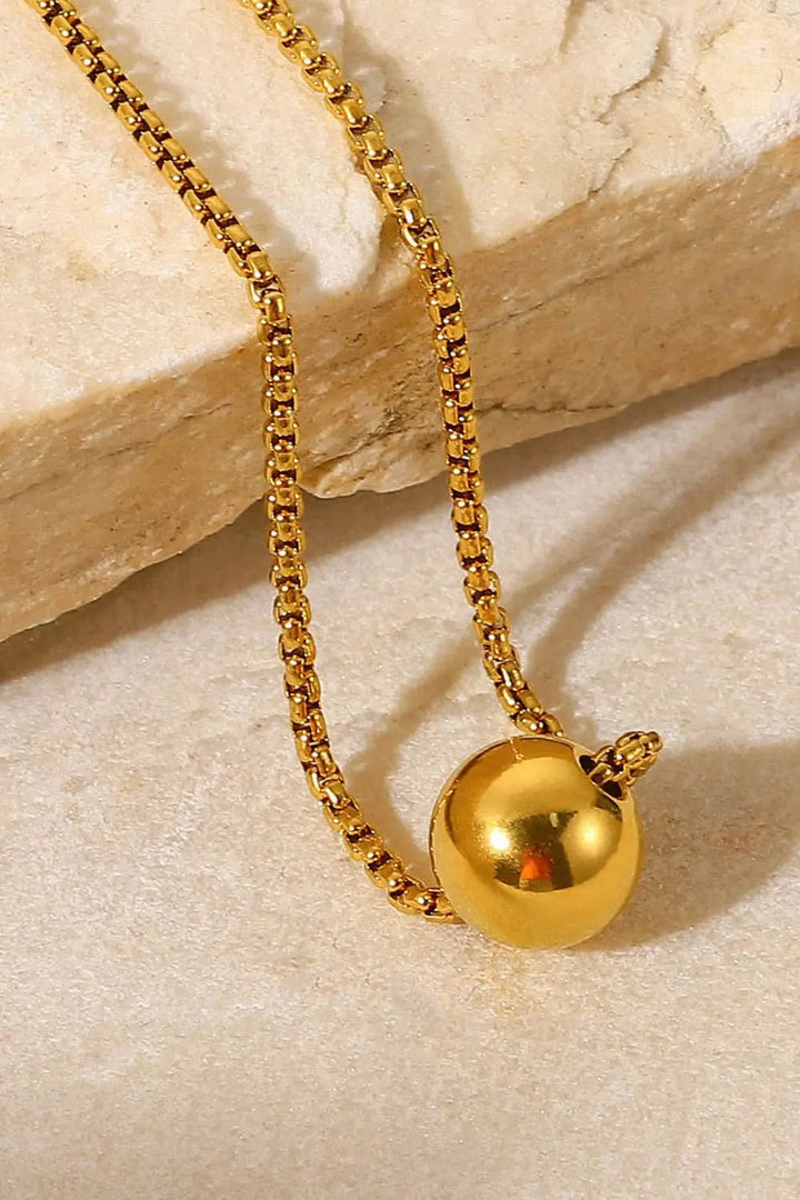 18K Gold-Plated Round Shape Pendant Necklace LOVCIA