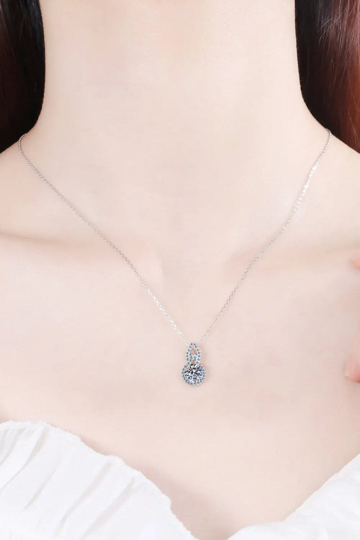 LOVCIA 1 Carat Moissanite Pendant Necklace