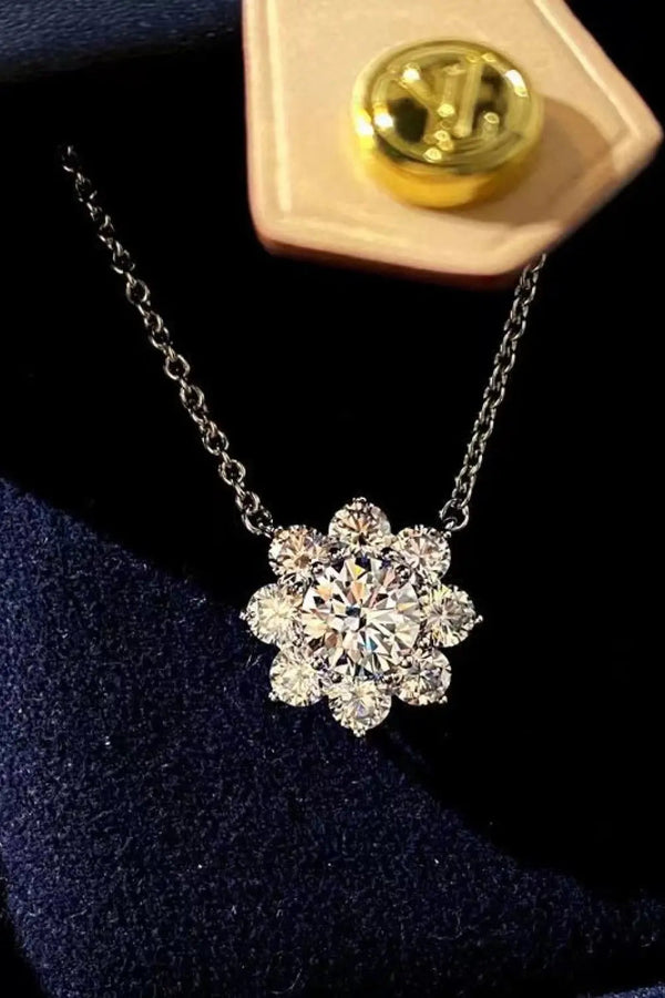 LOVCIA 1 Carat Moissanite Floral Pendant Necklace