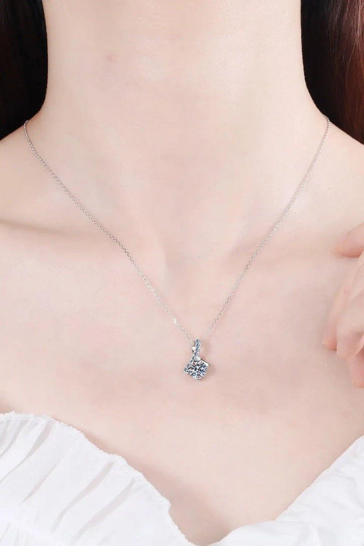 LOVCIA Unique and Chic Moissanite Pendant Necklace