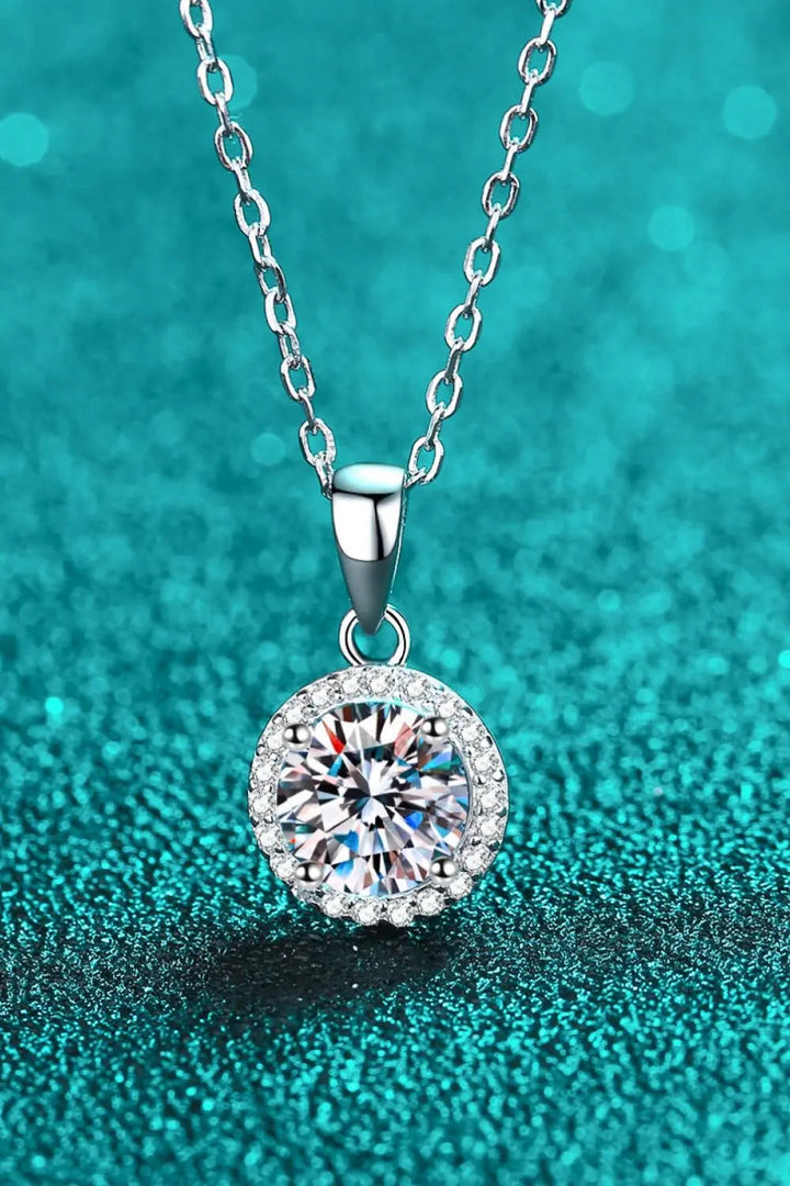 LOVCIA Adored Chance to Charm 1 Carat Moissanite Round Pendant Chain Necklace