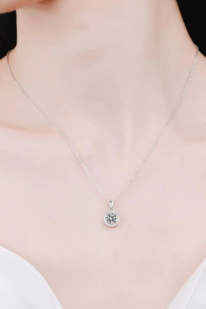 LOVCIA Adored Chance to Charm 1 Carat Moissanite Round Pendant Chain Necklace