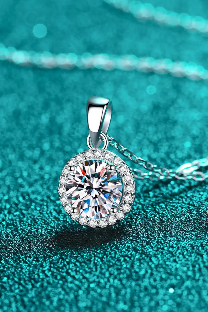 LOVCIA Adored Chance to Charm 1 Carat Moissanite Round Pendant Chain Necklace