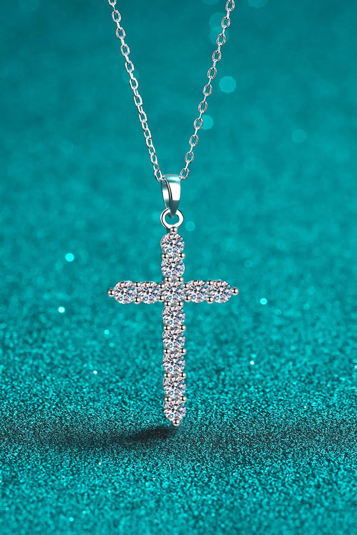 LOVCIA Moissanite Cross Pendant Chain Necklace