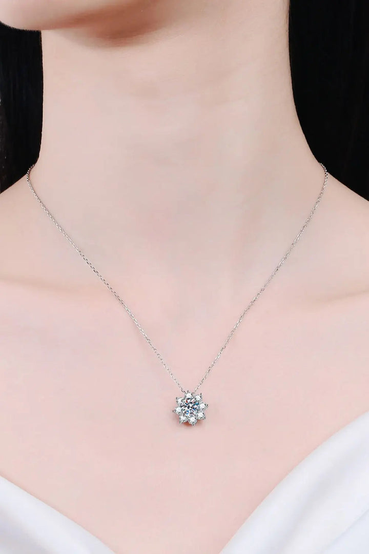 1 Carat Moissanite Floral-Shaped Pendant Necklace LOVCIA