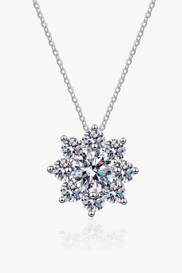 LOVCIA 1 Carat Moissanite Floral-Shaped Pendant Necklace