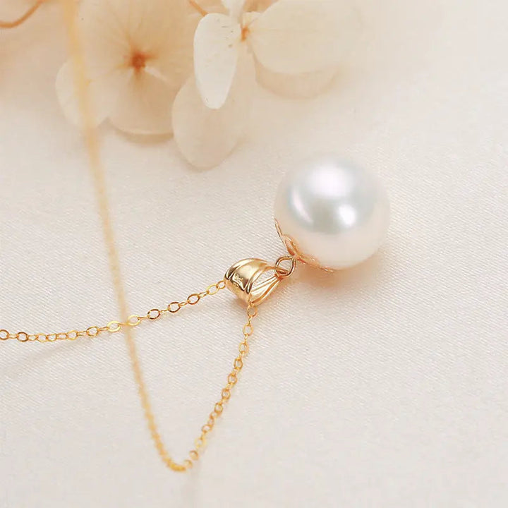 LOVCIA Oval Buckle Pendant and White Pearl 18K Gold Plated Necklace for Women LOVCIA