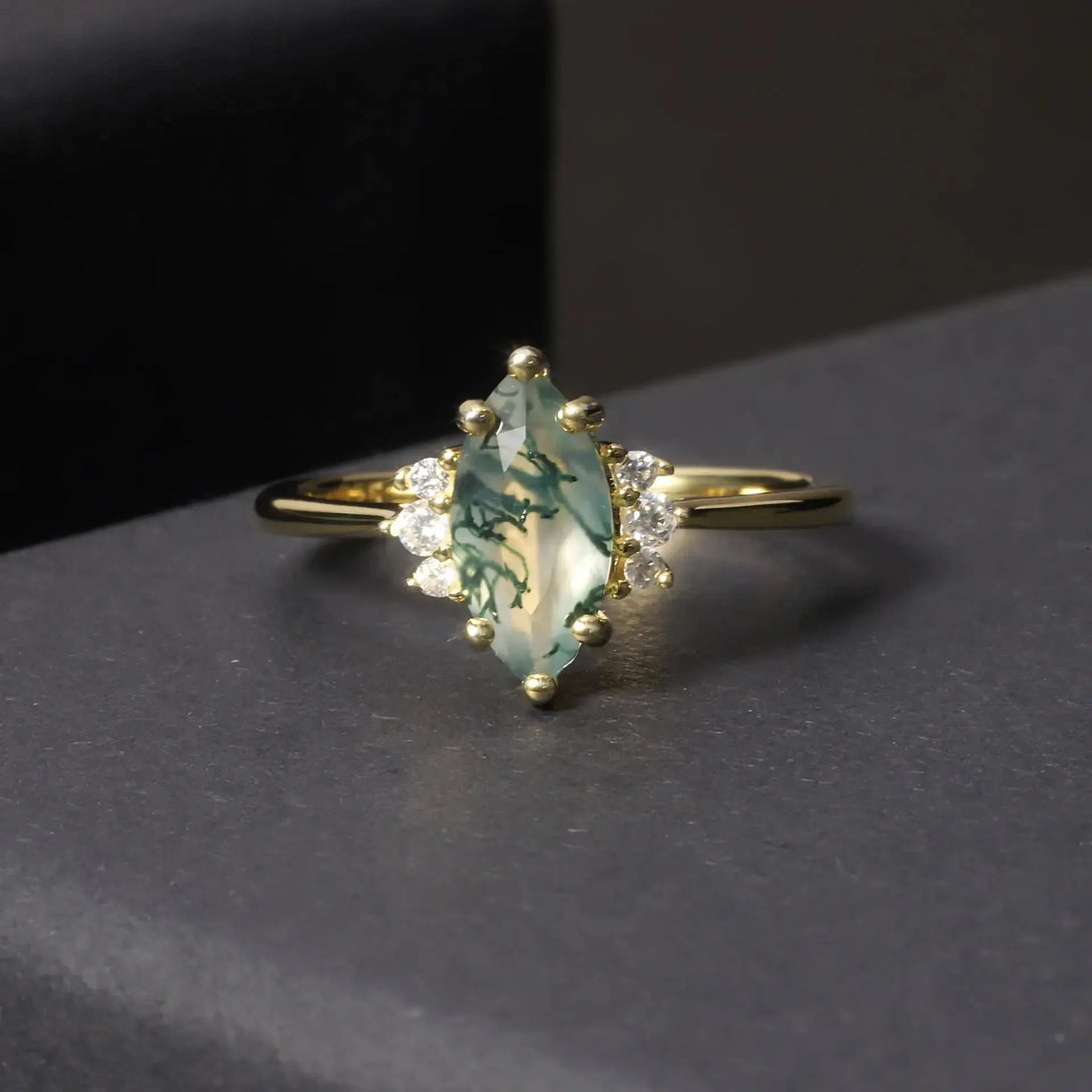 LOVCIA Elegant Aquatic Agate Ring - Fashionable and Natural Jewelry