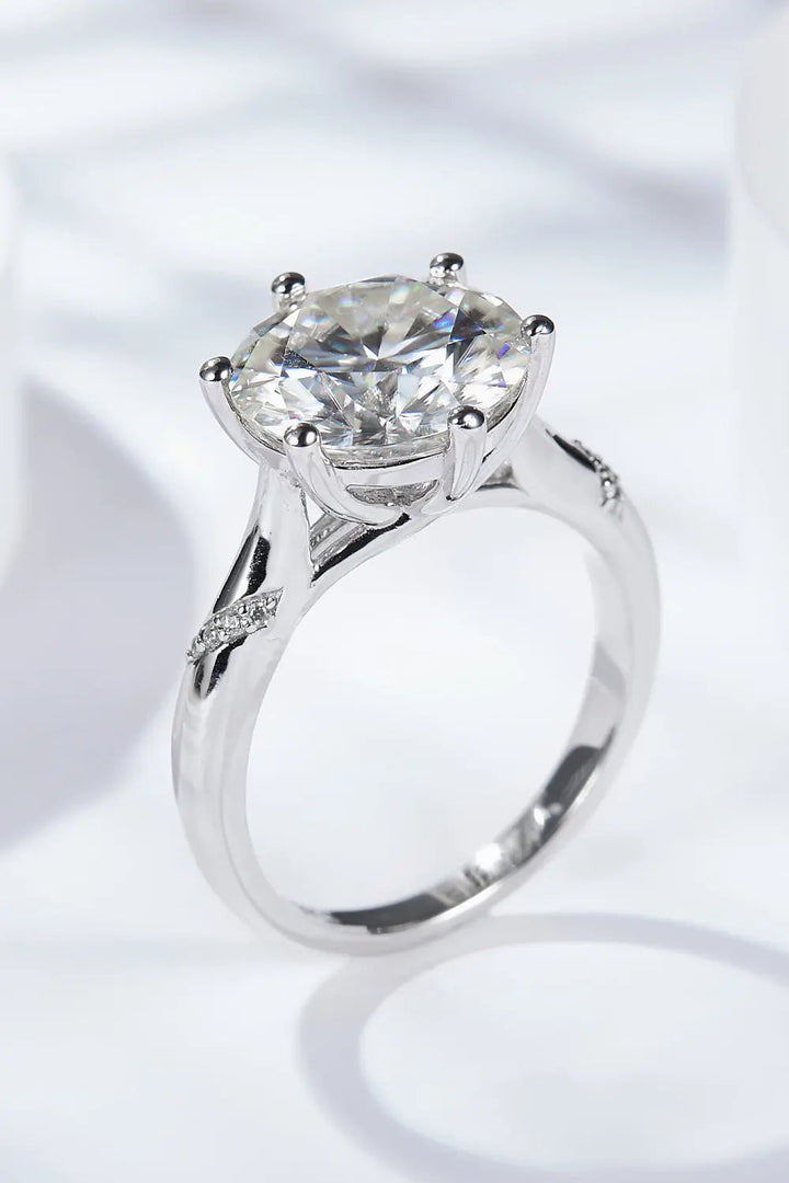 LOVCIA 5 Carat Moissanite Solitaire Ring