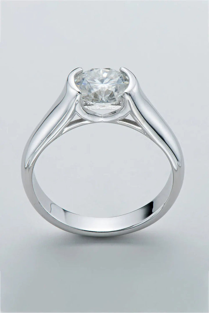 LOVCIA Looking Good 2 Carat Moissanite Platinum-Plated Ring