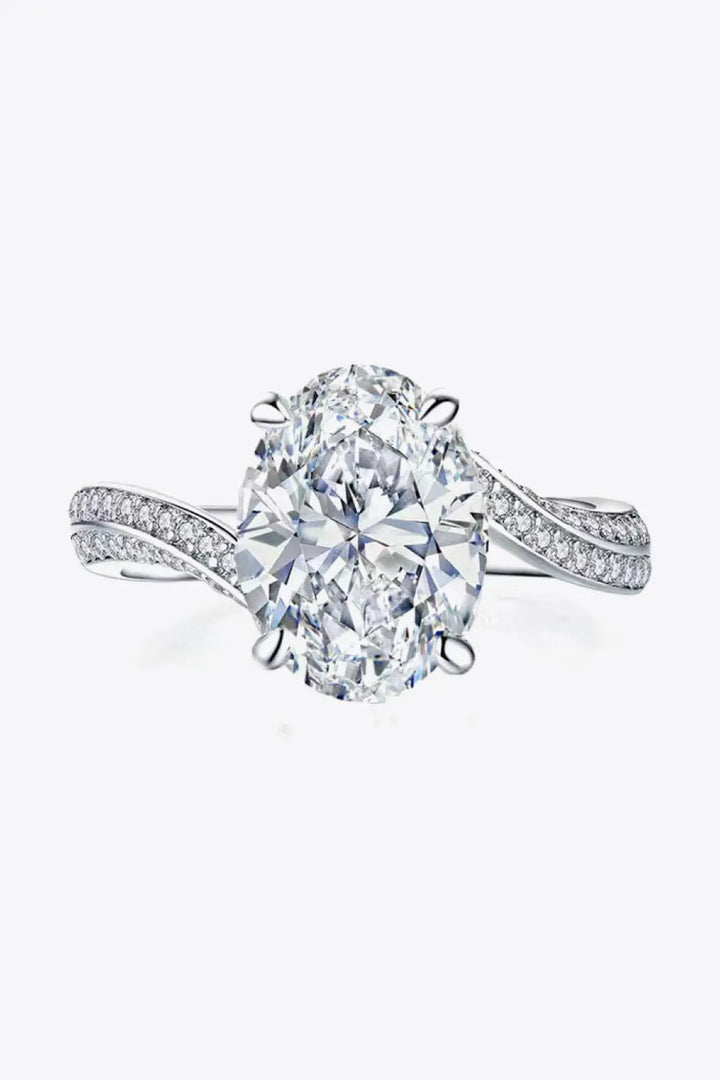 LOVCIA 3 Carat Moissanite Side Stone Ring