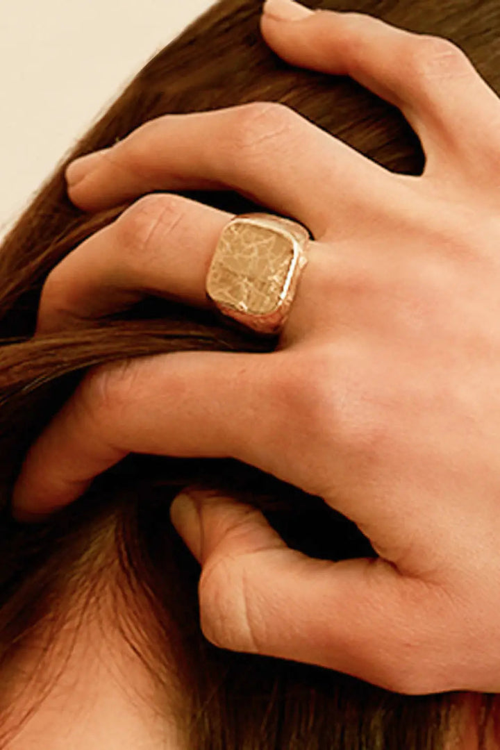 LOVCIA Textured Gold-Plated Ring