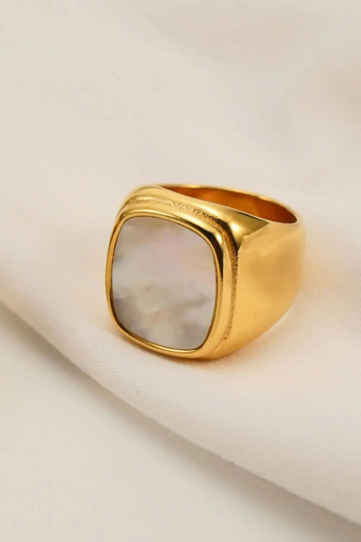 LOVCIA Stainless Steel 18K Gold-Plated Inlaid Shell Ring