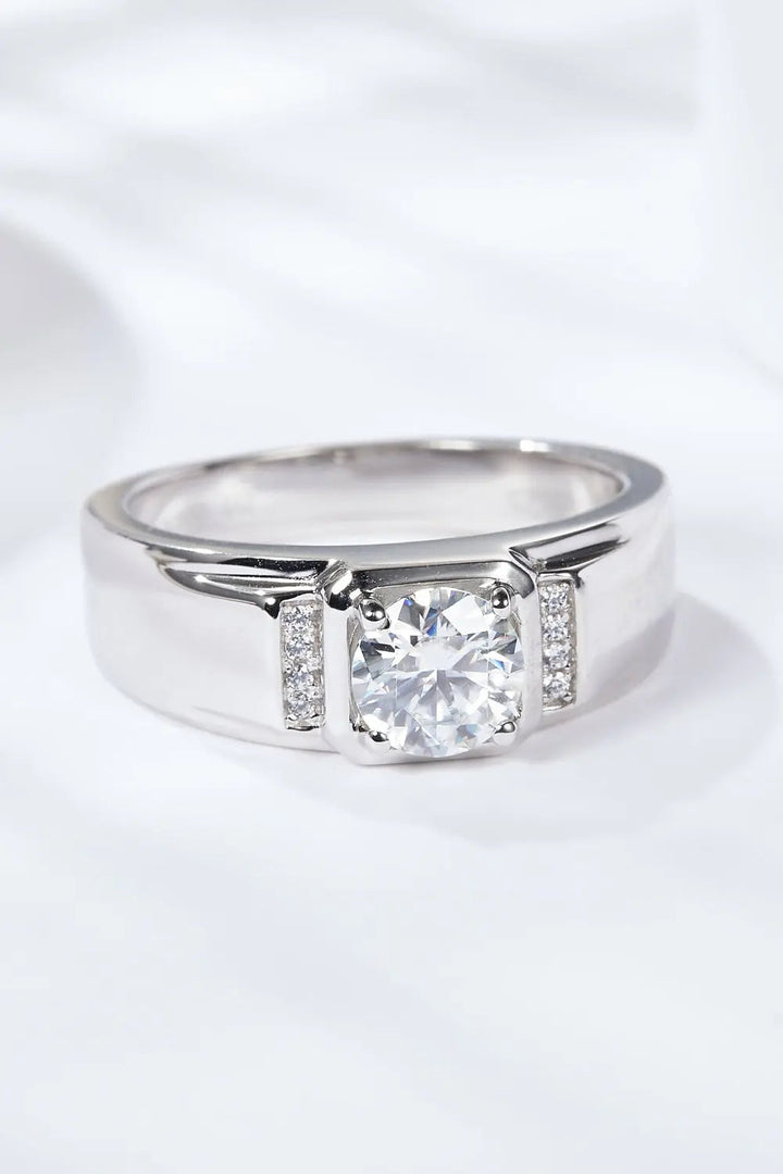 From The Heart 1 Carat Moissanite Ring LOVCIA