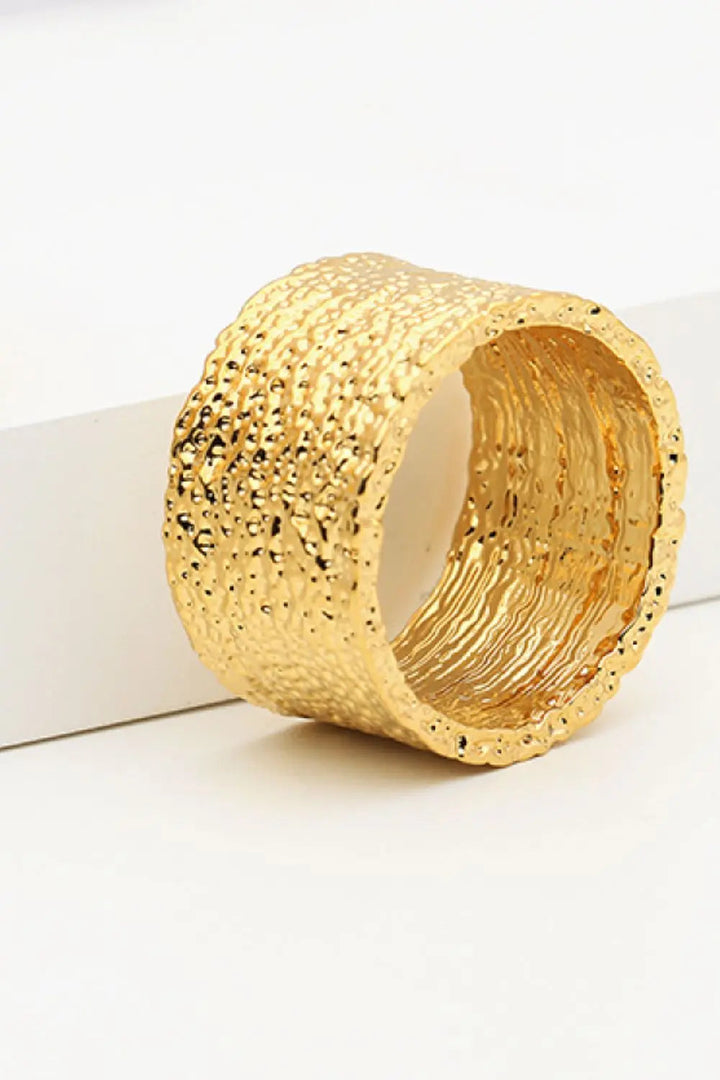 LOVCIA Textured Thick Band Ring