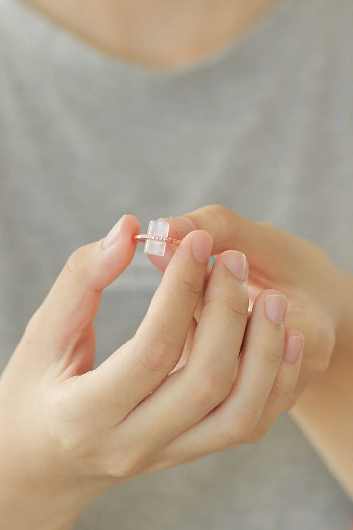 Natural Moonstone Platinum-Plated Ring LOVCIA