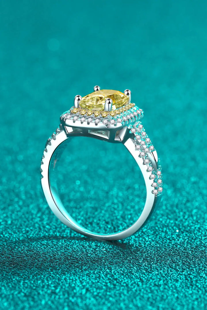 LOVCIA Can't Stop Your Shine 2 Carat Moissanite Ring