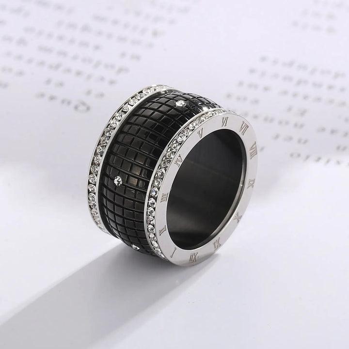 LOVCIA Inlaid Rhinestone Stainless Steel Ring