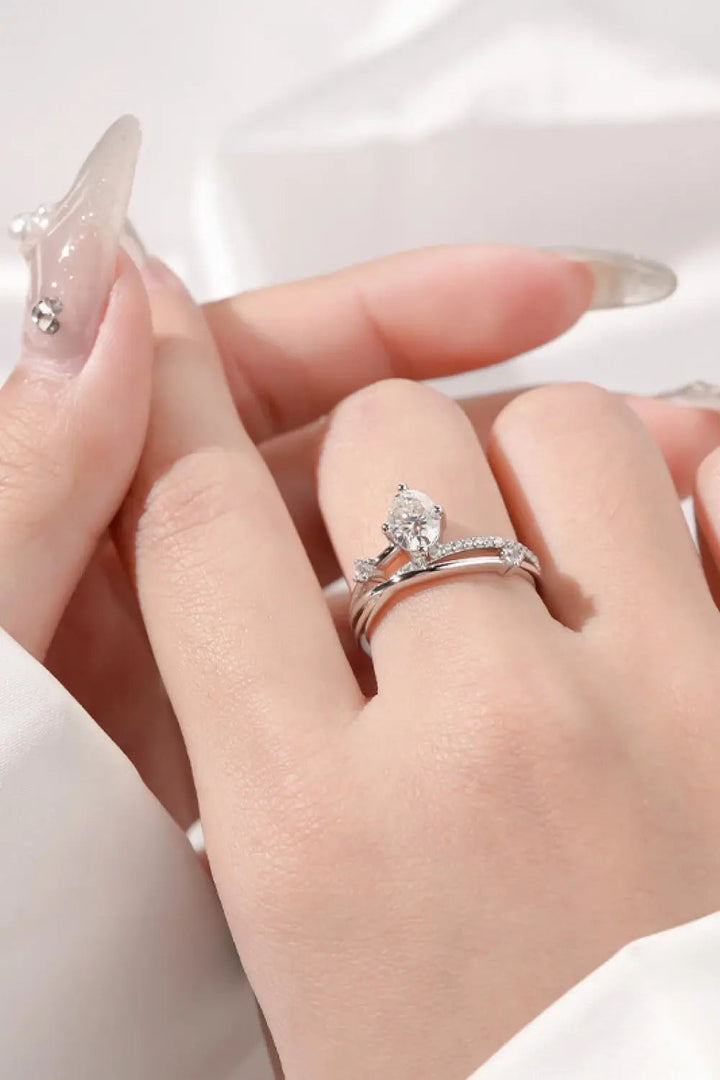 LOVCIA Moissanite Crisscross Ring