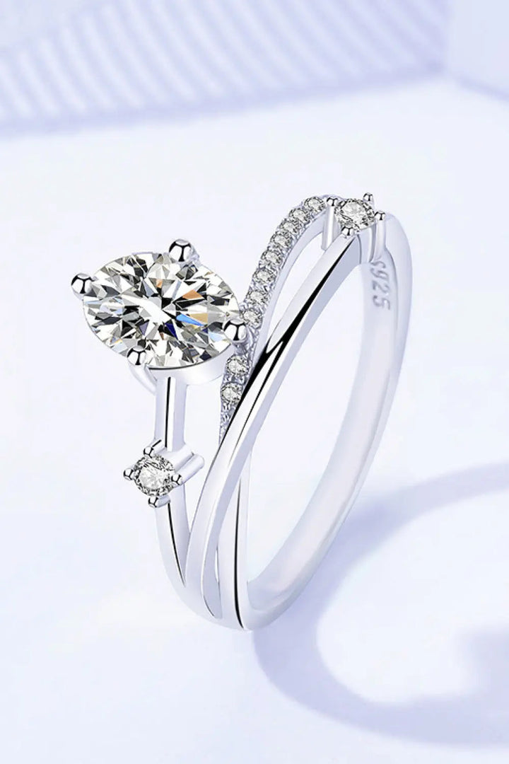 LOVCIA Moissanite Crisscross Ring