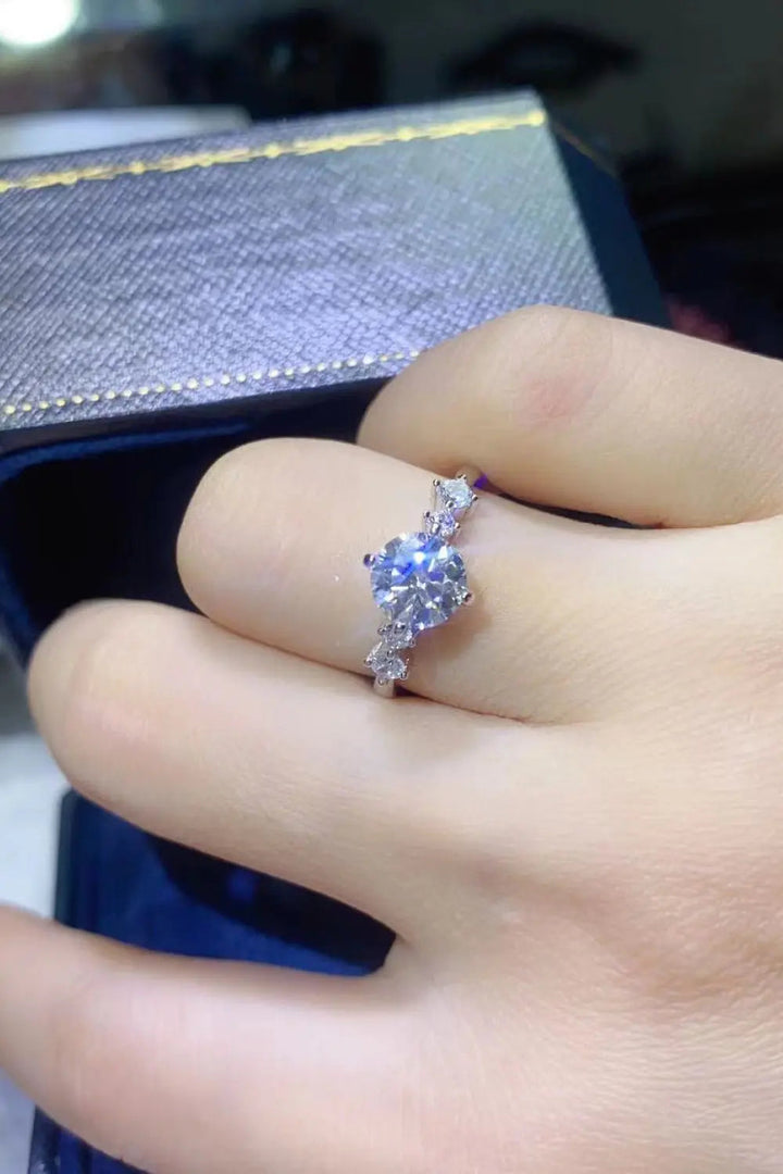 Something To See 1 Carat Moissanite Ring LOVCIA