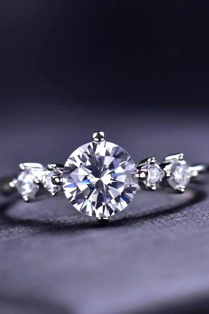 Something To See 1 Carat Moissanite Ring LOVCIA